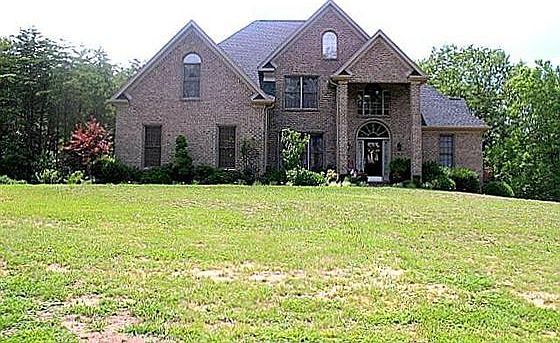 1st image of 132 Hemlock Dr