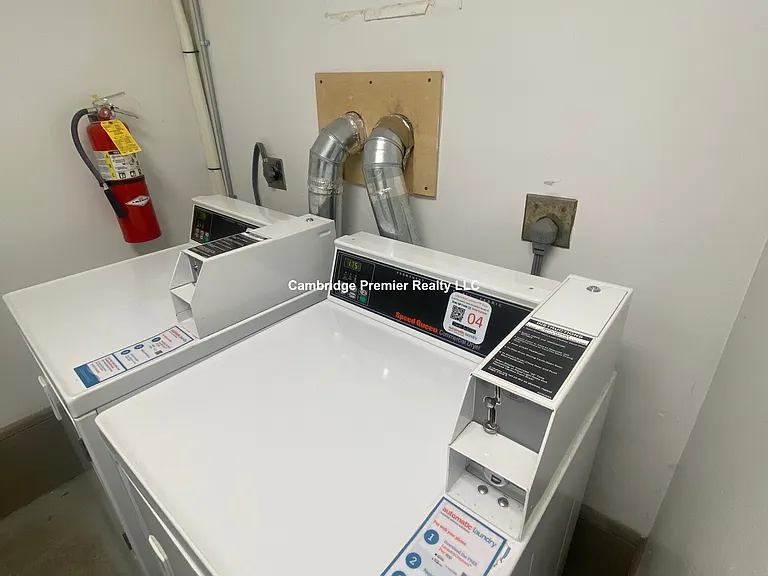 1691 Cambridge St #5 — Photo 8