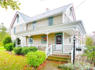 6274 Cole Rd, Orchard Park, NY 14127