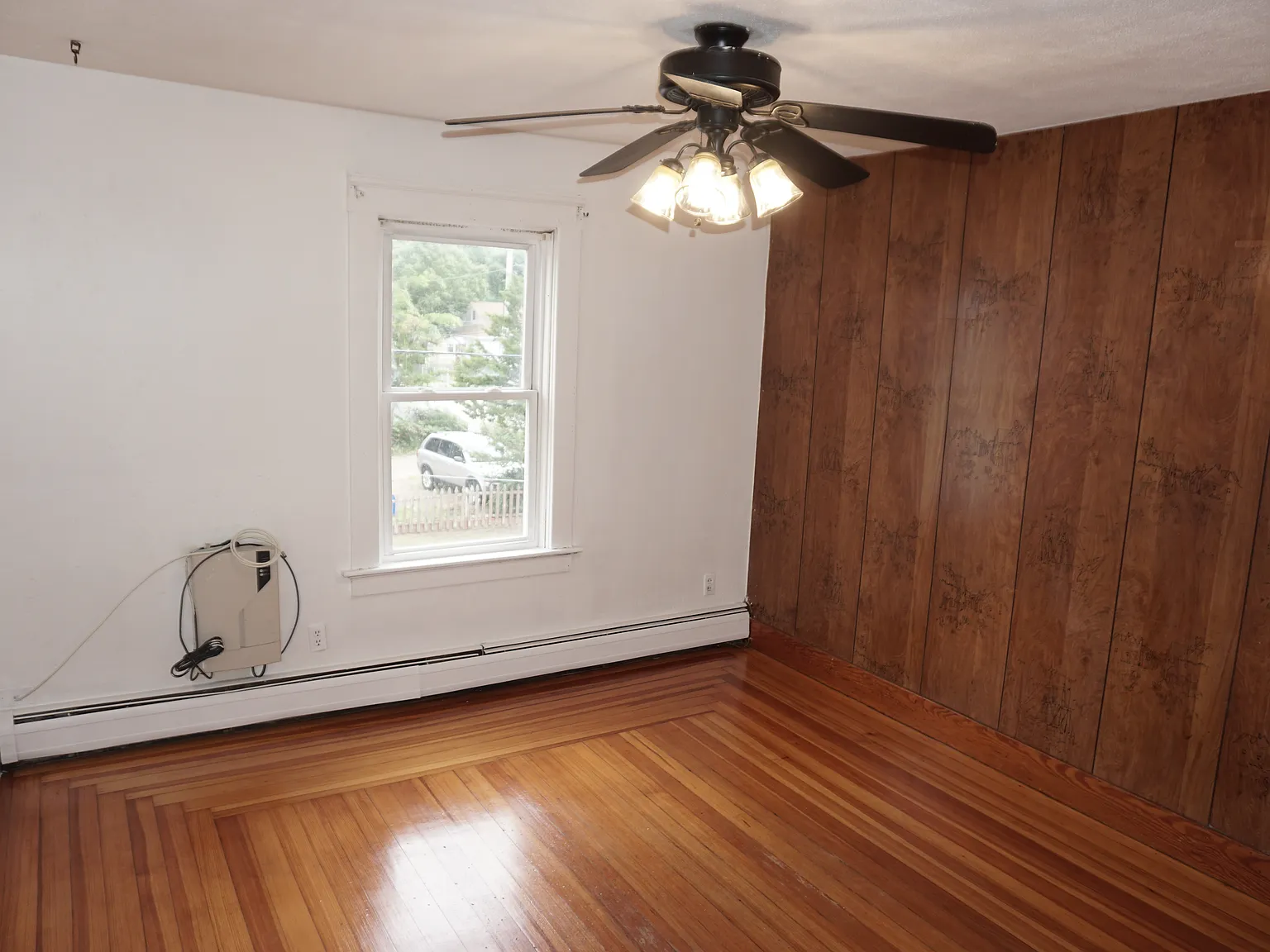 2 bed, 900 sqft, $1,750 — Photo 2