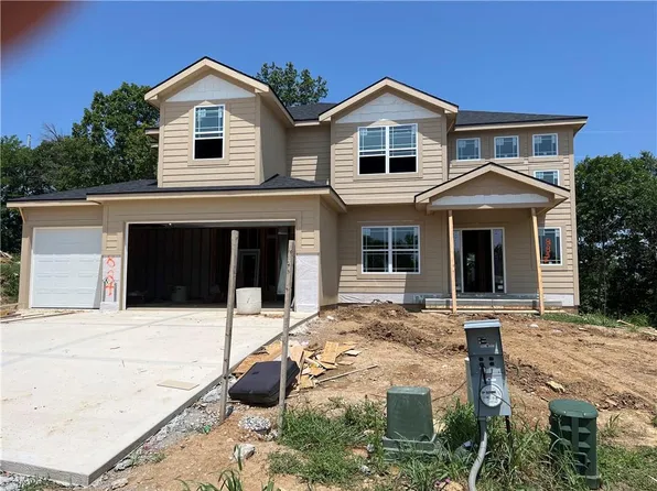 8824 N Lister Ct, Kansas City, MO 64156