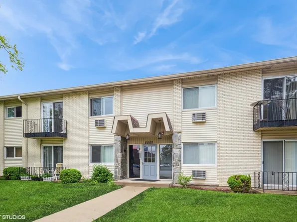 8880 Golf Rd APT 1H, Des Plaines, IL 60016