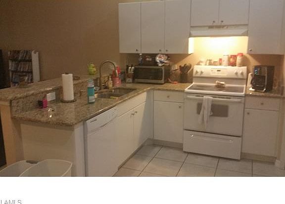 2nd image of 1031 SE 12th St