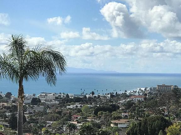 3rd image of 2141 Sunset Dr