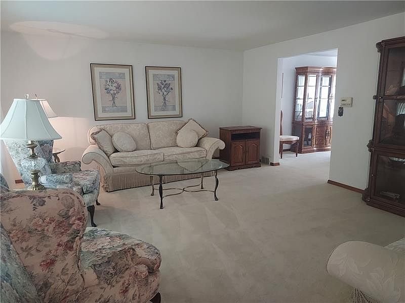 122 Cheshire Dr, Greensburg, PA 15601 Zillow