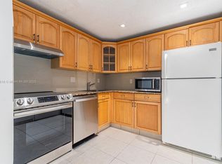 2821 N Miami Beach Blvd #6Q, North Miami Beach, FL 33160