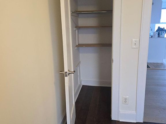 5th image of 20-38 32nd St #3