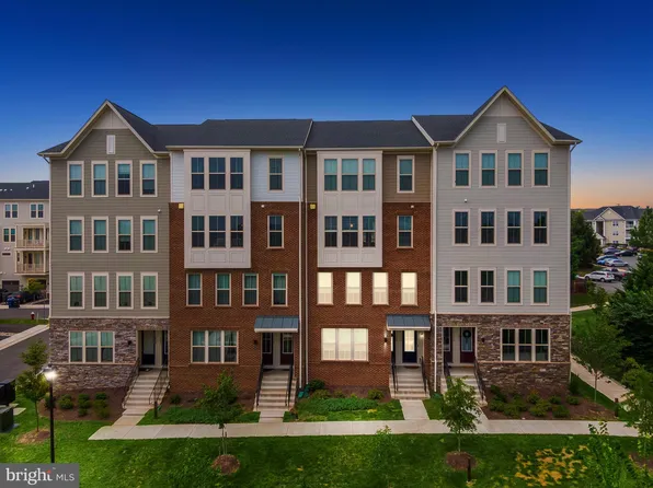 1008 Galena Ter NE, Leesburg, VA 20176