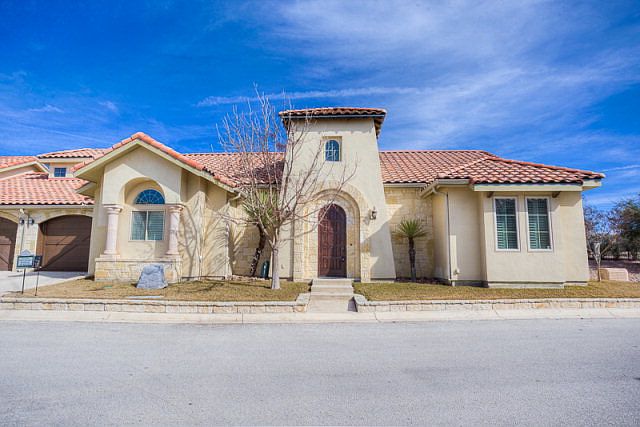 1st image of 3801 Club House Dr Unit 4