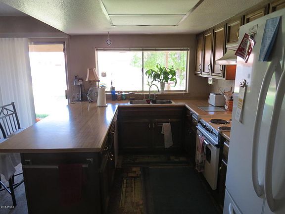 3rd image of 1017 E Hoover Ave