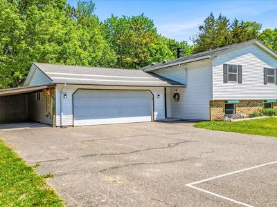 4480 Fawn Lake Dr, Stacy, MN, 55079