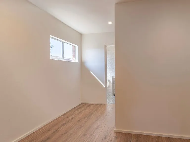 111 W 48th St — Photo 12