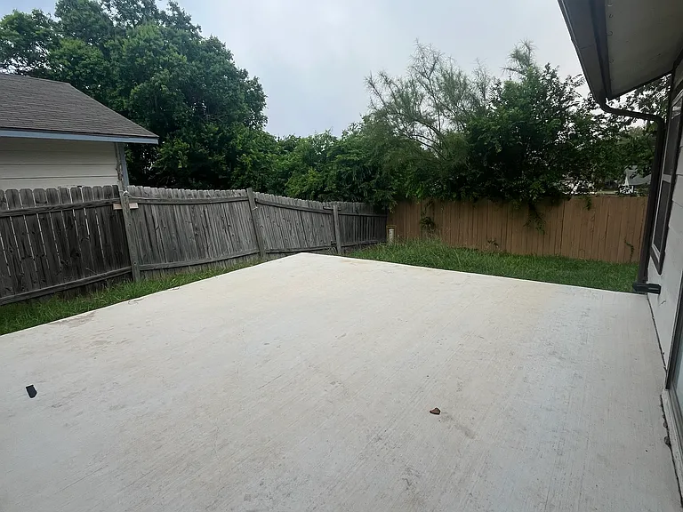 7986 Wayside Trl — Photo 6
