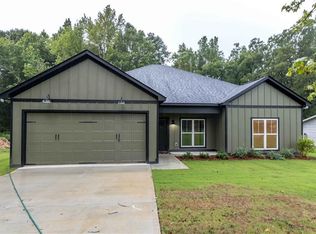 427 Lee Road 562, Smiths Station, AL 36877