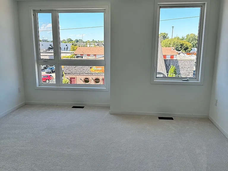 163 Hunt St N #101 — Photo 26
