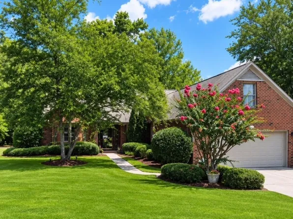 401 Village Green Court, Trent Woods, NC 28562
