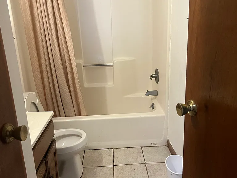 295 Oakwood Ave — Photo 10