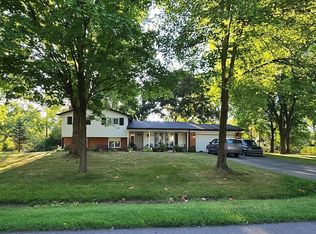 28580 Westerleigh Rd, Farmington Hills, MI 48334