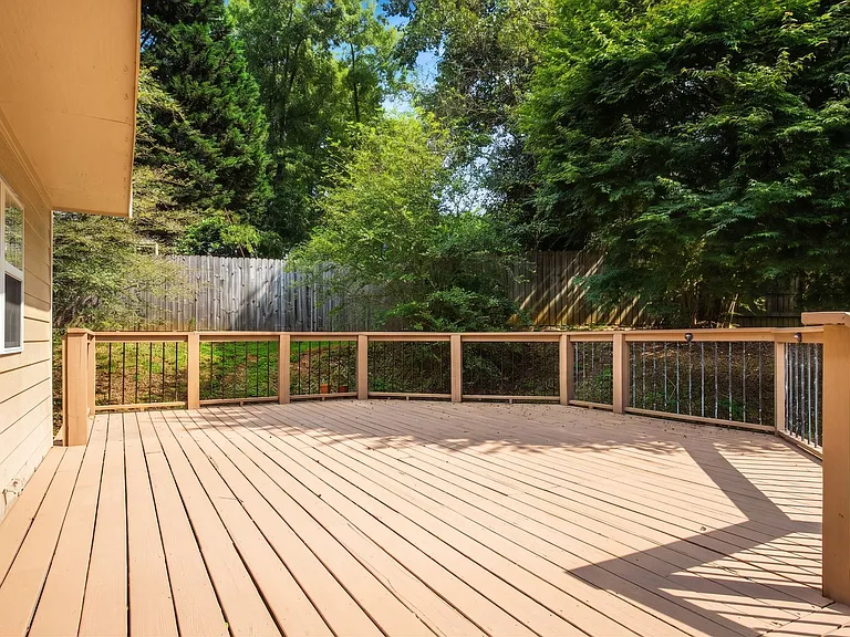 1735 Berry Ct — Photo 26