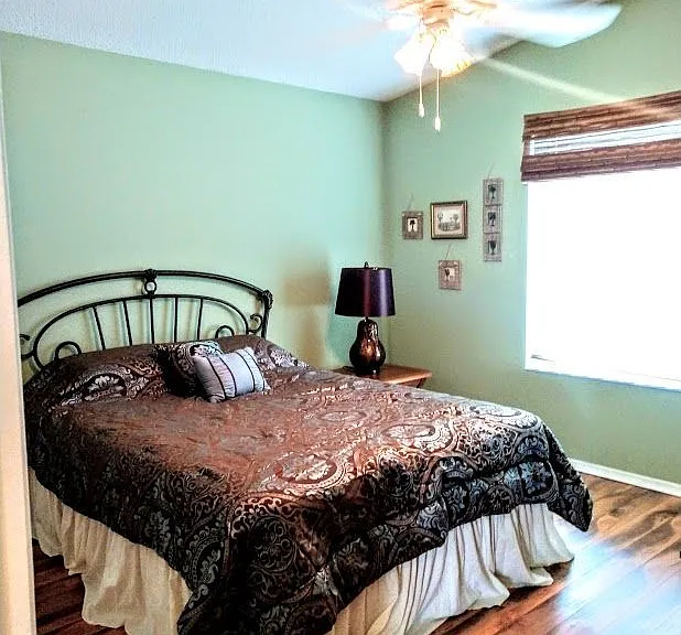 2390 Southern Oak St — Photo 14