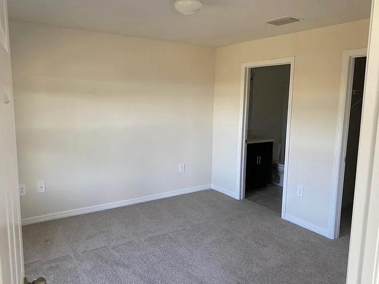 9013 Ike Ct — Photo 7