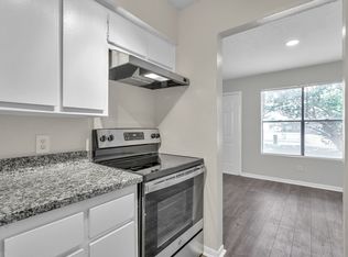 900 Holly Dr #16, Conroe, TX 77301