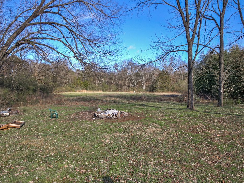 2nd image of 3065 Asbury Rd