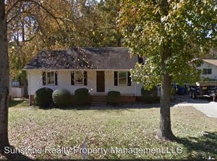 1215 E Gilbreath St, Graham, NC 27253
