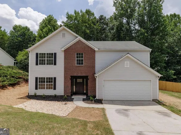 733 Baskins Cir, Winder, GA 30680