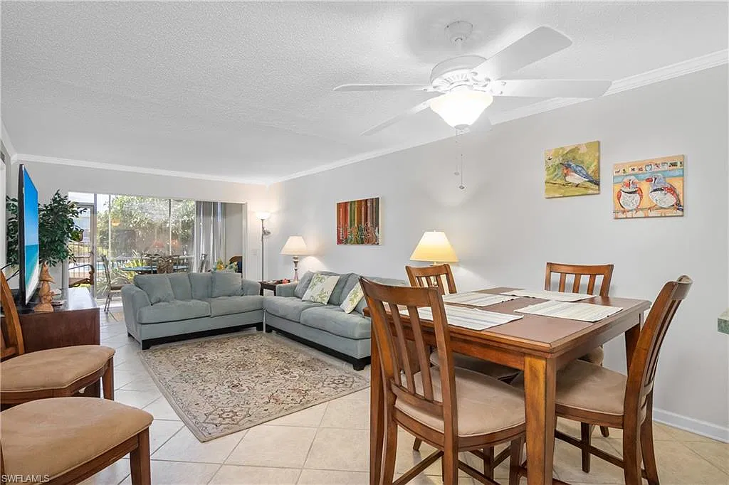 2 bed, 2.0 bath, 1100 sqft, $5,000 — Photo 2