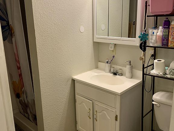 5th image of 653 N 7th St #2