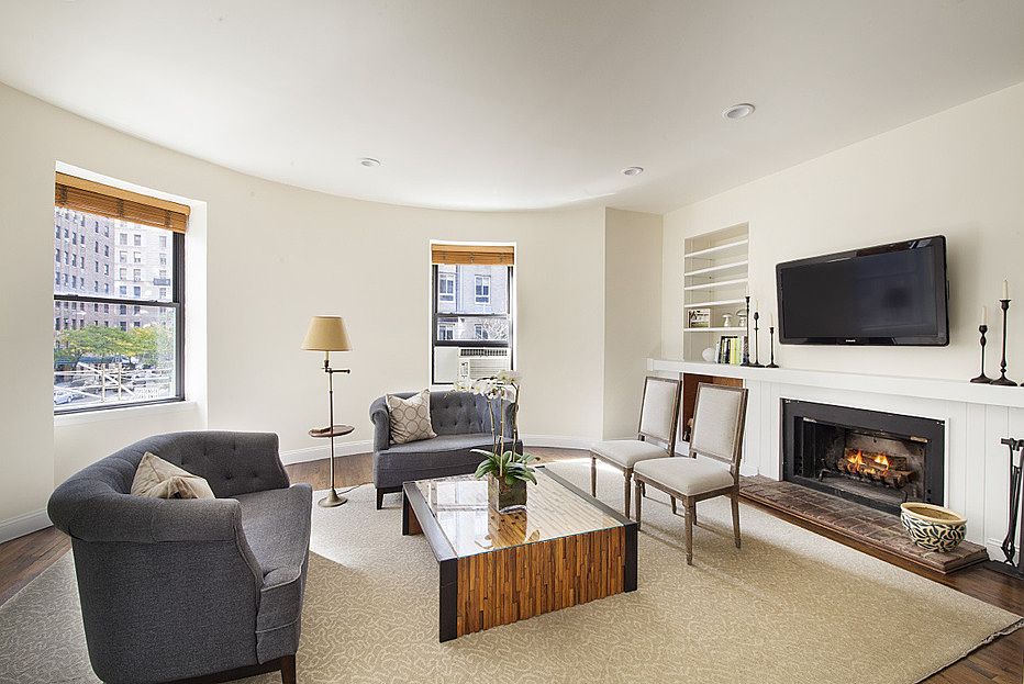 1st image of 425 W End Ave APT 3A