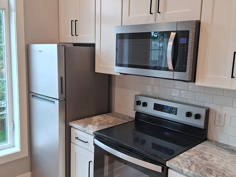 329 N Mulberry St #6 — Photo 6