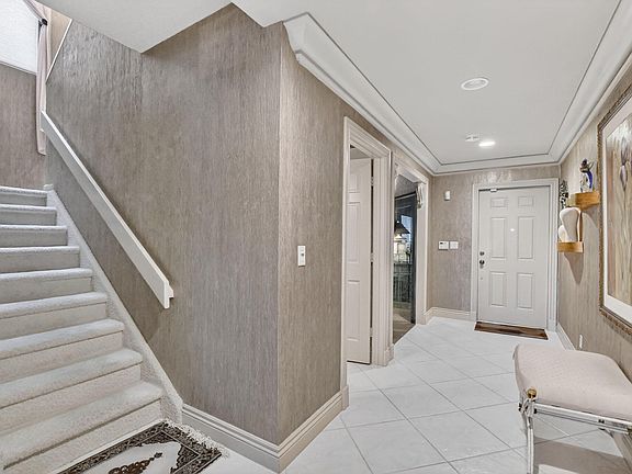 5th image of 22582 Meridiana Drive