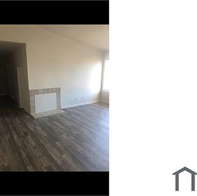 3rd image of 9737 Riverview Ave #1