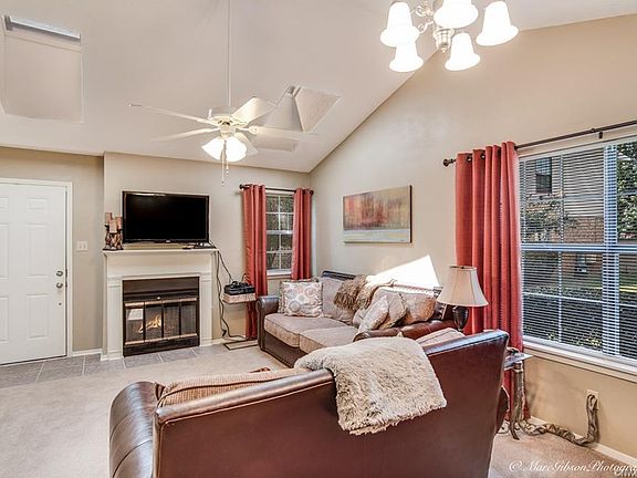 4th image of 3636 Greenacres Dr #21