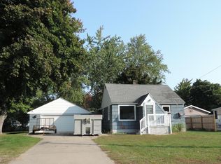 740 August Rd, Norton Shores, MI 49441