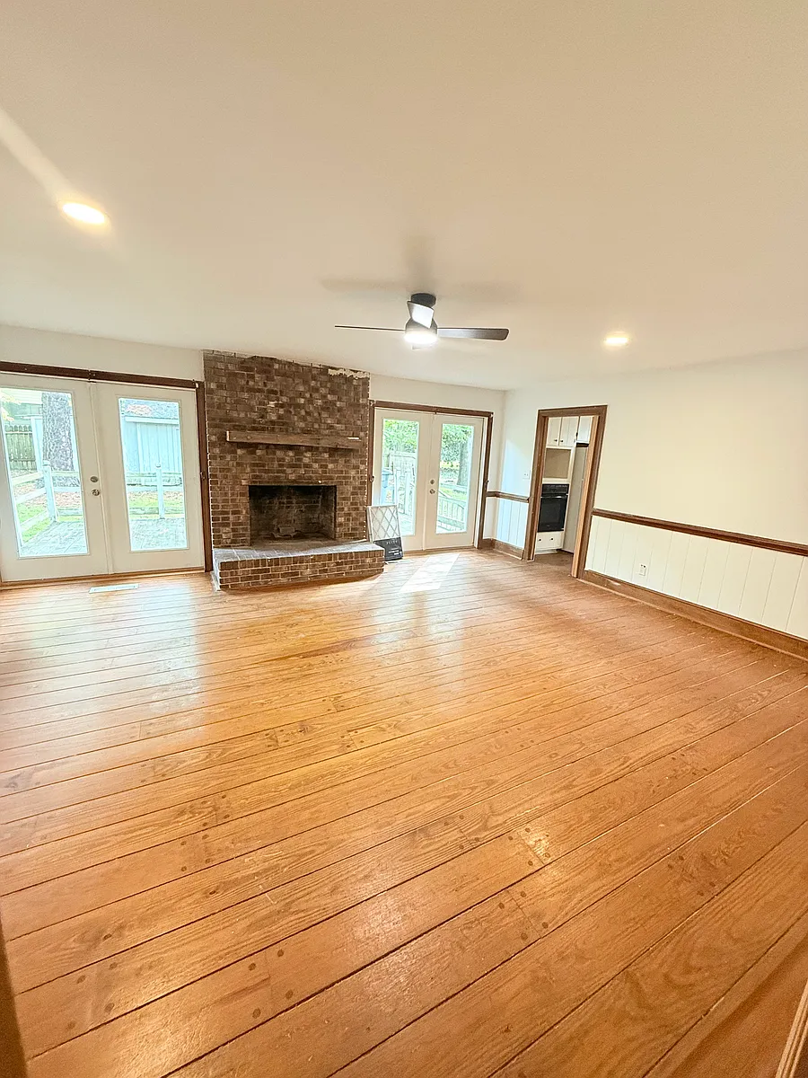 Building Photo - 1493 Foxhall Dr