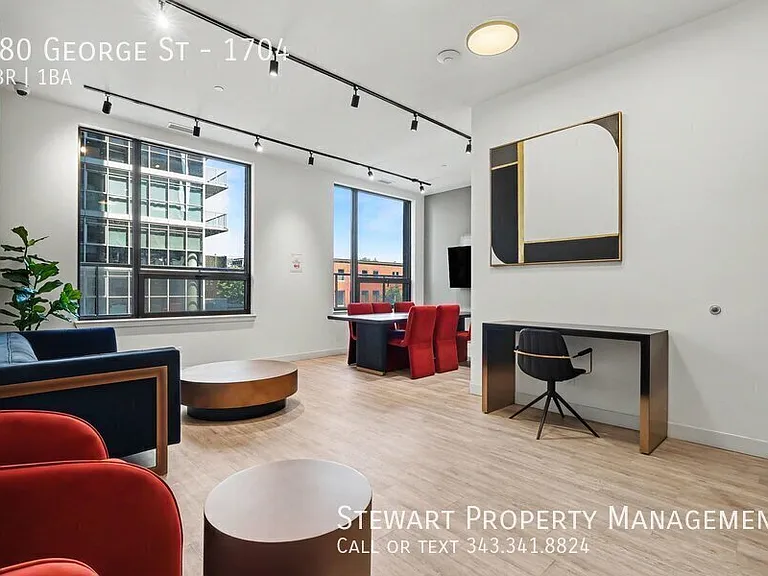180 George St #1704 — Photo 5