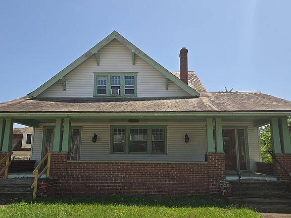 2nd image of 11237 Main St