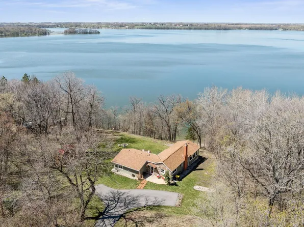 7630 Long Lake Rd, Willmar, MN 56201