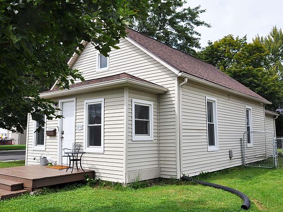 3rd image of 616 Short St
