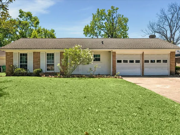 9623 Vogue Ln, Houston, TX 77080