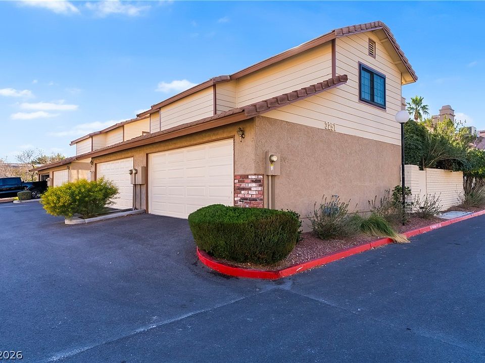 1st image of 3251 Dawnflower St #B