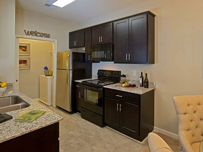 Meridian Harbourview — Photo 19
