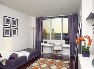 1215 Broadway APT 222, Long Island City, NY 11106