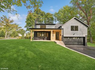 487 Sheridan Rd, Highland Park, IL 60035