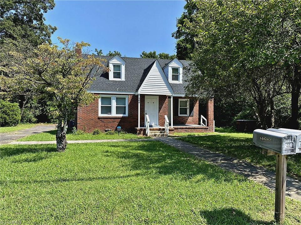 1st image of 806 Holt Ave #A