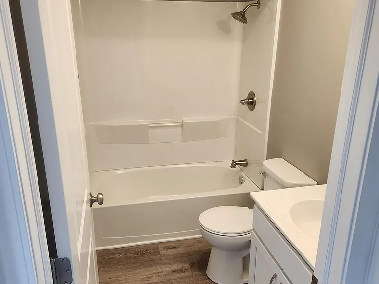 407 Davenport St #1 — Photo 4