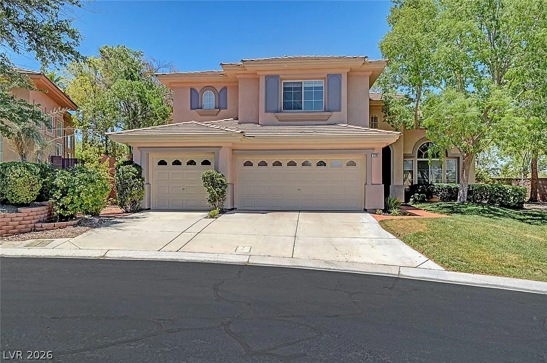 5 bed, 4.5 bath, 3460 sqft, $3,990 — Photo 3